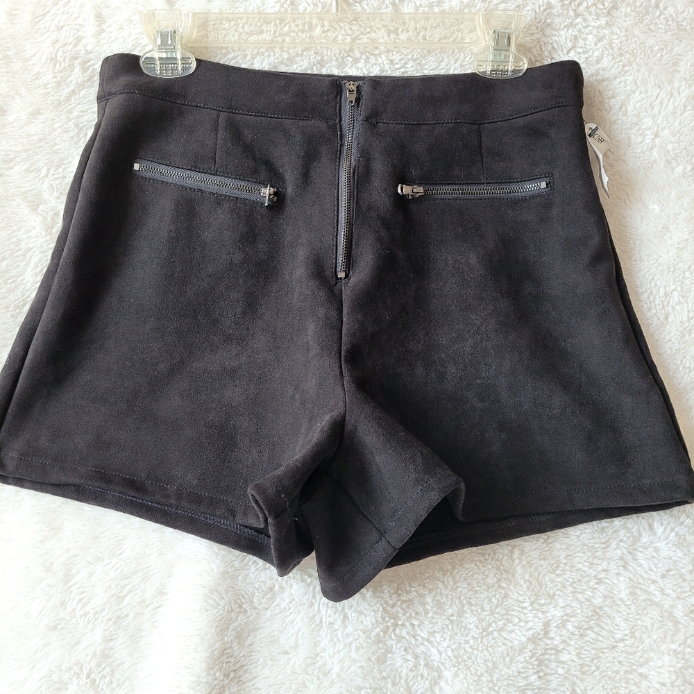 AKIRA high rise short, M size